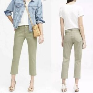 Banana Republic Girlfriend Jeans sage Green Premium Denim Cropped 27 preppy chic